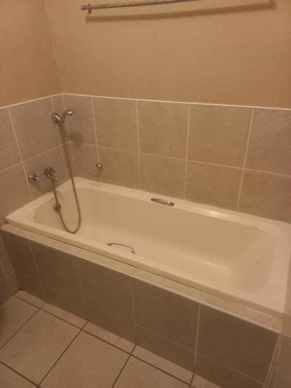 2 Bedroom Property for Sale in Queenstown Central Eastern Cape